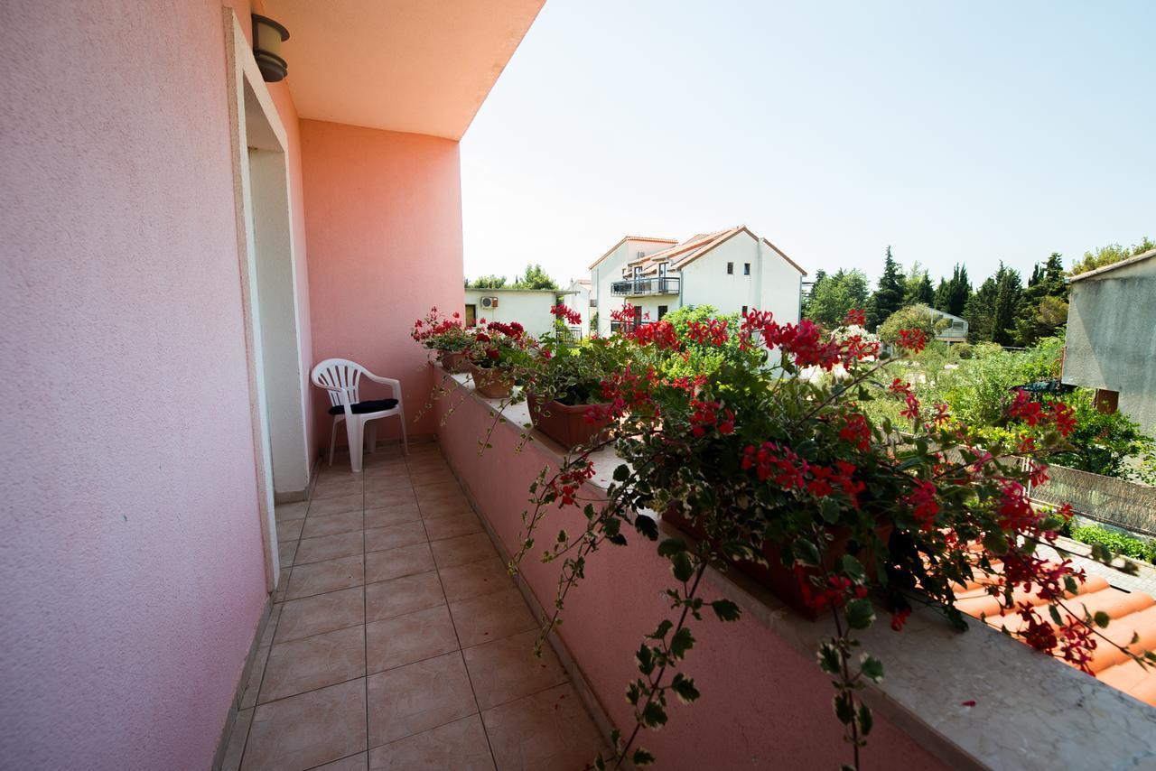 Bed And Breakfast Helena Kastela Dış mekan fotoğraf